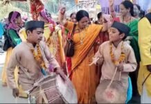 सिद्धपीठ मां भुवनेश्वरी में 10 दिवसीय महामहोत्सव में 67 जोड़ी ढोल वादकों की थाप से गूंजा मां का पंडाल, इन दो नन्हे ढोल वादकों के कला प्रदर्शन से गदगद हुए दर्शक