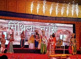 श्रीबालाजी रामलीला में राम बनवास और दशरथ मरण का किया मंचन