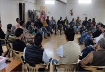 उत्तराखंड में मूल निवास 1950 तथा सशक्त भू-कानून को लेकर जारी आंदोलन को राज्य में यूकेडी तो दिल्ली में प्रवासी उत्तराखंडी देंगे तेज धार Domicile 1950 and strong land law