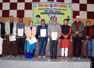 मिशन स्कूल ऑफ एक्सीलेंस के अंतर्गत विकासखंड द्वारीखाल के 26 विद्यालयों का शैक्षिक गतिविधियों के आधार पर चयन Mission School of Excellence