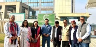 ग्रेटर नोएडा शहर की विभिन्न समस्याओं को लेकर प्राधिकरण सीईओ से मिला एक्टिव सिटीजन टीम का प्रतिनिधिमंडल