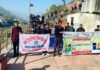 स्पर्श दिवस स्पर्श गंगा दिवस पर NSS स्वयंसेवियों ने अलकनंदा घाट मे चलाया गंगा स्वच्छता अभियान