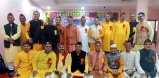ग्रेटर नोएडा वेस्ट की पाल्म ओलंपिया सोसाइटी में उत्तराखंड राज्य स्थापना दिवस पर शानदार सांस्कृतिक संध्या का आयोजन