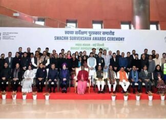 स्वच्छता सर्वेक्षण 2023 रैंकिंग जारी, इंदौर और सूरत देश के सबसे स्वच्छ शहर, जानिए दिल्ली, नोएडा, देहरादून आदि शहरों की रैंकिंग Cleanliness Survey 2023 ranking