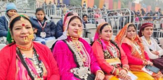 Republic Day 2024: 75वें गणतंत्र दिवस की परेड में कर्तव्य पथ पर दिखी उत्तराखंड लोक संस्कृति की झलक, प्रवासी महिलाओं ने पारंपरिक वेशभूषा में किया प्रतिभाग