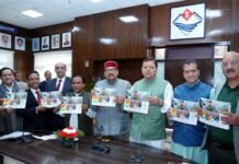 मुख्यमंत्री ने ‘‘मेरी योजना’’ पुस्तक का किया विमोचन, जनकल्याणकारी योजनाओं की मिलेगी जानकारी Meri-Yojana-book