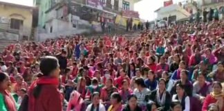 आंगनबाड़ी कार्यकत्रियों का कार्य बहिष्कार 10वें दिन भी रहा जारी, मानदेय को लेकर मंत्री रेखा आर्य के जवाब से हुईं आक्रोशित Work boycott of Anganwadi workers