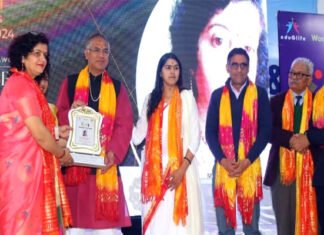 गार्गी नेशनल अवार्ड से सम्मानित हुई लेखिका डॉ. कविता भट्ट Writer Dr. Kavita Bhatt honored with Gargi National Award