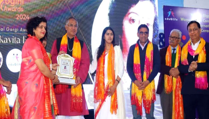 Writer Dr. Kavita Bhatt honored with Gargi National Award