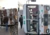 श्रीनगर आ रही रोडवेज बस सड़क पर पलटी, कंडक्टर समेत 8 लोग घायल Roadways bus coming to Srinagar overturned on the road near Tindhara
