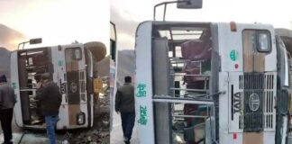 श्रीनगर आ रही रोडवेज बस सड़क पर पलटी, कंडक्टर समेत 8 लोग घायल Roadways bus coming to Srinagar overturned on the road near Tindhara