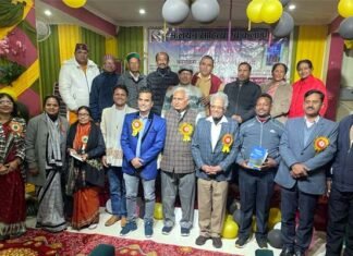 नीरज नैथानी द्वारा लिखित पुस्तक ‘हिमालय में पथारोहण’ पर परिचर्चा का आयोजन, कार्यक्रम के दौरान कवियों ने बांधा समां himaalay-me-patharohan