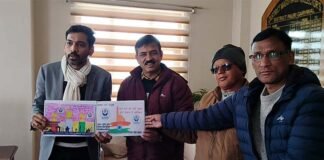 ‘वोट देणु जाण मिन” गढ़वाली गीत को जिला निर्वाचन अधिकारी ने किया लांच Vote Denu Jaan Min