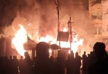 सतपुली बाजार में दुकानों में लगी भीषण आग, देखें वीडियो