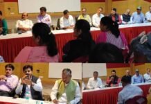 दिल्ली के पांडव नगर में चार साल की बच्ची के साथ दुष्कर्म मामले में न्याय की मांग को लेकर उत्तराखंड समाज के लोगों ने गढ़वाल भवन में की अहम बैठक, कैंडल मार्च निकालकर जताया विरोध