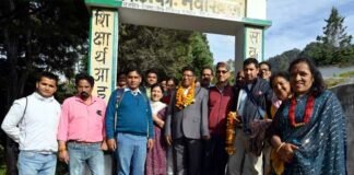 हिंदी प्रवक्ता डॉक्टर रमेश डोभाल को सेवानिवृत्ति पर विद्यालय परिवार एवं अभिभावकों ने दी भावभीनी विदाई