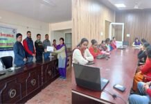 कल्जीखाल ब्लॉक सभागार में लखपति दीदियों को किया सम्मानित