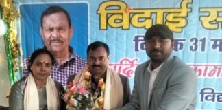 पहाड़ से पलायन करने वालों को आईना दिखाते शिक्षक सीएल चौधरी पहाड़ से पलायन करने वालों को आईना दिखाते शिक्षक सीएल चौधरी
