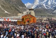 Chardham Yatra 2024 : आज से शुरू हो गयी चार धाम यात्रा, अक्षय तृतीया पर शुभ मुहूर्त में खुले केदारनाथ धाम के कपाट, 10 हजार से ज्यादा श्रद्धालु बने साक्षी