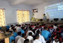 श्रीनगर गढ़वाल: छात्रों को दी सेना में भर्ती की जानकारी army recruitment to students