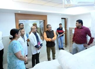 स्वास्थ्य सचिव डॉ. आर राजेश कुमार ने किया बेस चिकित्सालय श्रीनगर का निरीक्षण, गढ़वाल क्षेत्र को जल्द मिलेंगे कार्डियोलॉजिस्ट, सैलरी होगी 6 लाख प्रति महीना
