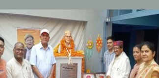 सर्वोदय सेवक स्व. मानसिंह रावत की प्रतिमा का हुआ अनावरण