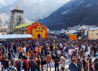 Chardham Yatra 2024: बदरीनाथ में भारी विरोध के बाद VIP दर्शन व्यवस्था खत्म, केवल इन्हें मिलेगी अनुमति, 25 लाख पार पहुंची पंजीकरण की संख्या