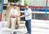 उत्तराखंड पुलिस की ईमानदारी के कायल हुए चारधाम यात्री, ड्यूटी के दौरान मिले ज्वैलरी और नगदी से भरे पर्स को महिला को सकुशल लौटाया Uttarakhand Police safely returns purse full of jewelery and cash to woman