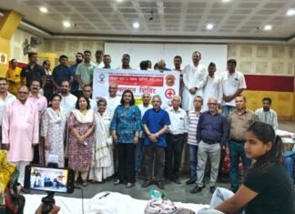 बड़थ्वाल कुटुंब द्वारा गढ़वाल भवन में रक्तदान शिविर का आयोजन blood donation camp in Garhwal Bhawan