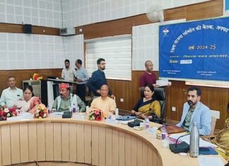पौड़ी: जिला योजना की बैठक में जनपद के विकास कार्यों और वित्तीय वर्ष 2024-25 के बजट पर की गई चर्चा