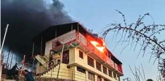 पौड़ी गढ़वाल: यहाँ वेडिंग प्वाइंट तक पहुंची जंगल की आग, तीसरी मंजिल पर रखा सामान जलकर राख, एक बार फिर गढ़वाल से लेकर कुमाऊं तक वनाग्नि का तांडव