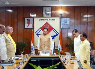 उत्तराखंड कैबिनेट बैठक में इन 25 प्रस्तावों पर लगी मुहर, चारधाम के नाम पर नहीं बनेगा कोई भी ट्रस्ट, लागू होंगे कड़े कानून, जानें अन्य फैसले Uttarakhand cabinet meeting