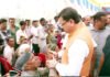 मुख्यमंत्री ने टिहरी में आपदा राहत शिविर में प्रभावितों से जाना उनका हाल-चाल