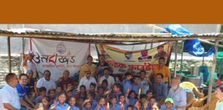 उत्तराखंड सांस्कृतिक समिति ने जरूरतमंद बच्चों को बांटे स्कूल यूनिफार्म, फल एवं बिस्कुट, ‘एक पेड़ मां के नाम’ के तहत किया पौधरोपण