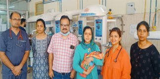 मनीषा के बेटे को दिया बेस अस्पताल श्रीनगर के डॉक्टरों ने नया जीवन, पैदा होने पर हार्ट नहीं कर रहा था काम, सांस लेने में हो रही दिक्कतें