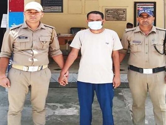 श्रीनगर में पत्नी की हत्या करने वाले पति को पुलिस ने किया गिरफ्तार, आरोपी ने हत्या को बताया था आत्महत्या, बेटे की गवाही ने पहुंचाया जेल police-arrested-husband-for-wife-murder-case-in-srinagar