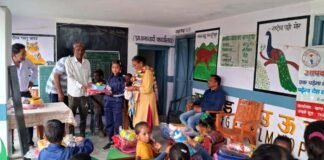 शिक्षा से शिखर तक एनजीओ द्वारा उत्तराखंड के इन दो स्कूलों में बच्चों को बांटी गयी स्टेशनरी एव अन्य सामान