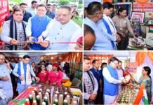 मुख्यमंत्री सशक्त बहना उत्सव योजना : सीएम धामी ने महिला समूहों द्वारा लगाए गए स्टॉलों का किया शुभारंभ CM Empowered Sister Festival Scheme Uttarakhand