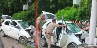 नोएडा ग्रेटर नोएडा एक्सप्रेस-वे पर खंभे से टकराई तेज रफ्तार टियागो कार, दर्दनाक सड़क हादसे में तीन युवकों की मौत car-accident-in-noida expressway