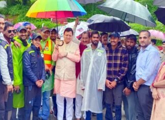 मुख्यमंत्री ने केदारघाटी में आपदा प्रभावित क्षेत्रों का किया निरीक्षण, अधिकारियों को जल्द जनजीवन सामान्य बनाने के दिए निर्देश