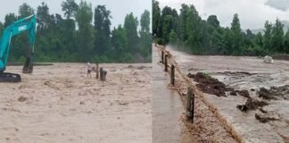 उत्तराखंड: उफनता नाला बहा ले गया श्रद्धालुओं से भरी जीप jeep full of devotees was swept away by a swollen drain in Tanakpur