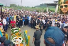 जम्मू कश्मीर में शहीद हुए गढ़वाल राइफल के जवान दीपेंद्र कंडारी का सैन्य सम्मान के साथ हुआ अंतिम संस्कार martyr Deependra Kandhari