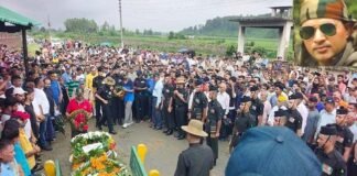 जम्मू कश्मीर में शहीद हुए गढ़वाल राइफल के जवान दीपेंद्र कंडारी का सैन्य सम्मान के साथ हुआ अंतिम संस्कार martyr Deependra Kandhari