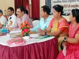 जीजीआईसी श्रीनगर में एनएसएस के कार्यक्रमों की समीक्षा बैठक
