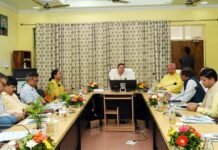 राज्य की दो नदियों को चिन्हित कर उनके पुनर्जीवीकरण की दिशा में कार्य किये जाएं: सीएम धामी