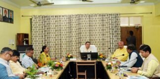 राज्य की दो नदियों को चिन्हित कर उनके पुनर्जीवीकरण की दिशा में कार्य किये जाएं: सीएम धामी
