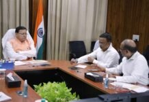 सभी सड़कें 15 अक्टूबर तक गड्ढ़ा मुक्त की जाएं: सीएम धामी