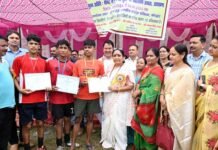 कोटद्वार: जनपद स्तरीय शरदकालीन क्रीड़ा प्रतियोगिता सम्पन्न, अंडर-19 फुटबाल प्रतियोगिता में दुगड्डा बना चैंपियन, अंडर-17 में कोट ब्लॉक ने मारी बाजी District level autumn sports competition held in Kotdwar concluded