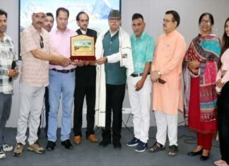 आर्थिक आमदनी के बिना उत्तराखंडी सिनेमा उद्योग का विकास संभव नहीं: उत्तराखंडी सिनेमा दिशा, दशा एवं भविष्य तथा समस्या और समाधान’ विषय पर सेमिनार आयोजित Seminar organized on the topic of 'Uttarakhand cinema direction, condition and future
