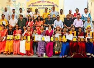 जिला स्तरीय संगीत सम्मान प्रतियोगिता 2024 सम्पन्न, लोक नृत्य में नंदिनी, आंचल, शास्त्रीय संगीत में प्रतिभा, सुगम संगीत में लता पाण्डेय रही अव्वल district level music honor competition 2024